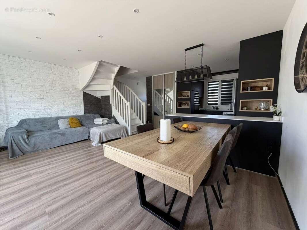 Maison à TOURNAN-EN-BRIE