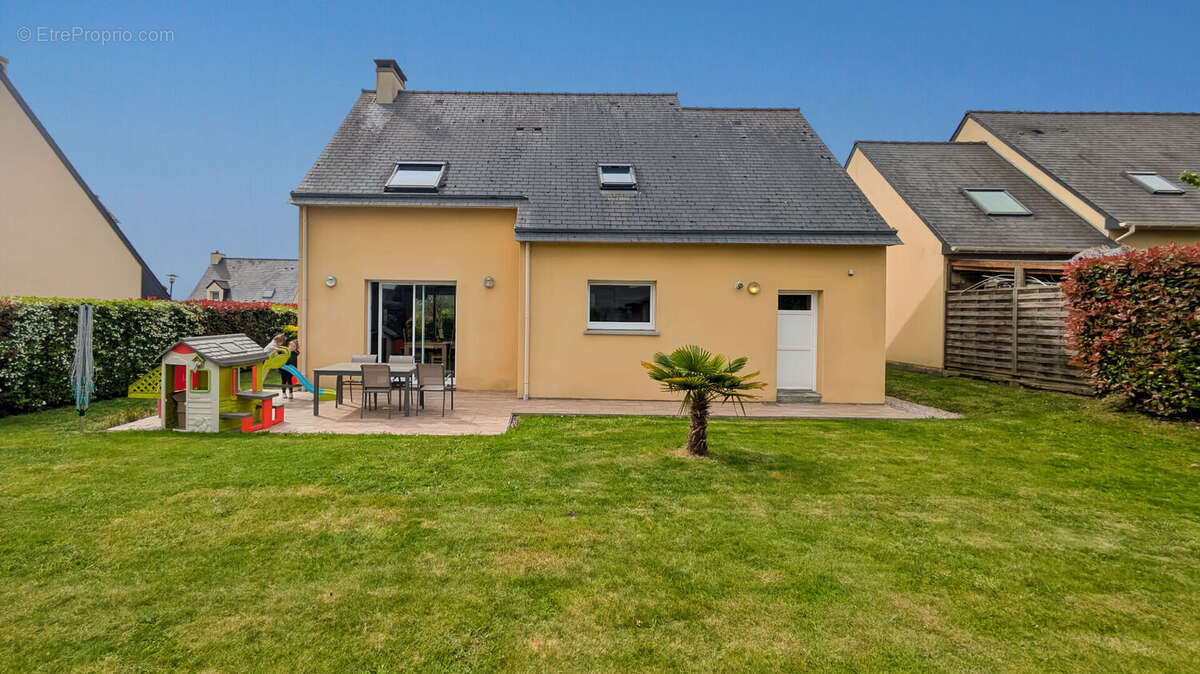 Maison à DINGE