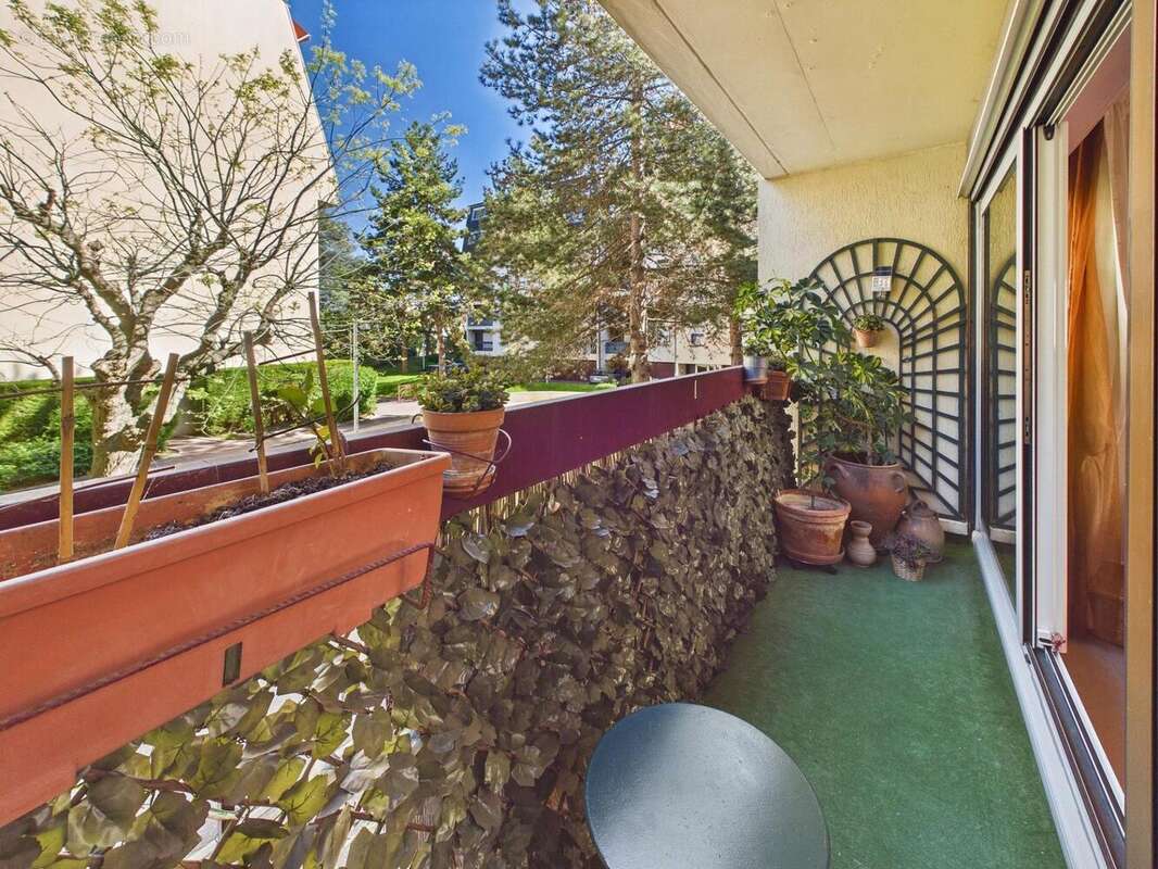 Appartement 72 m² à Creteil  - photo 4