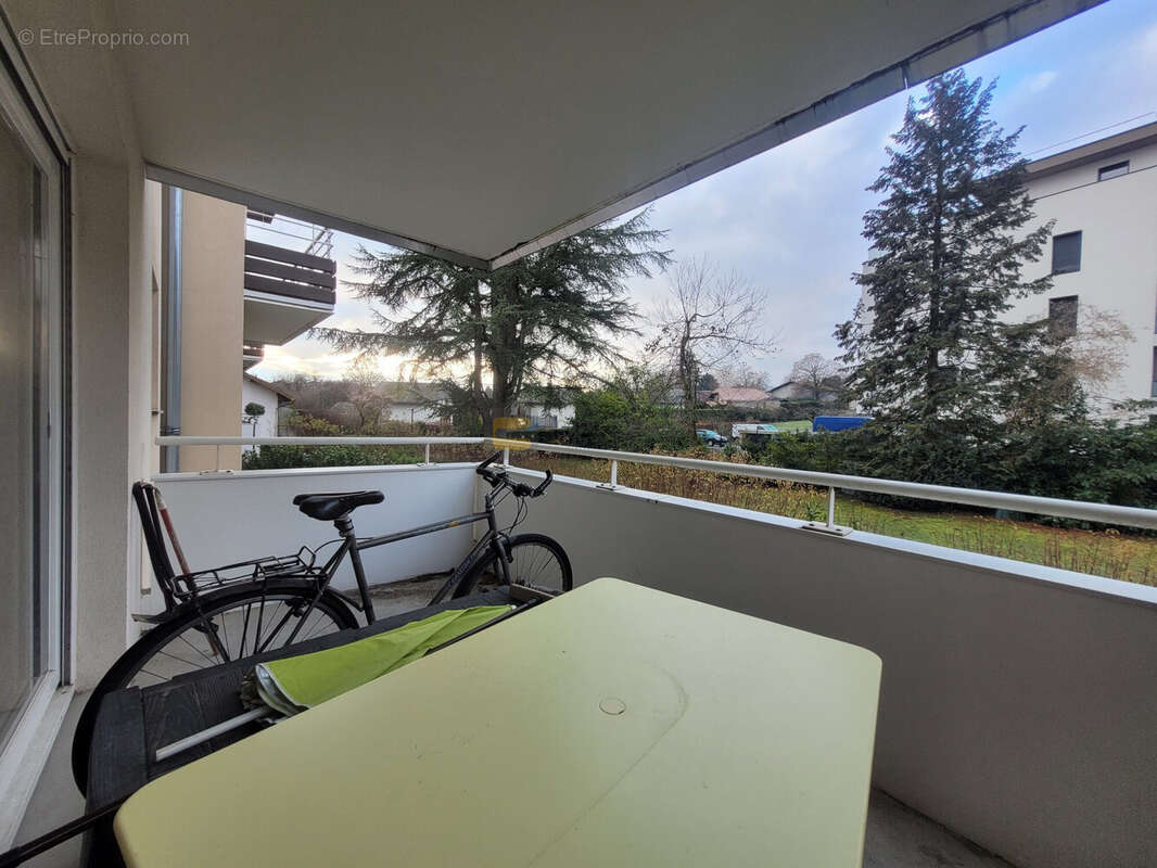 Appartement à REIGNIER