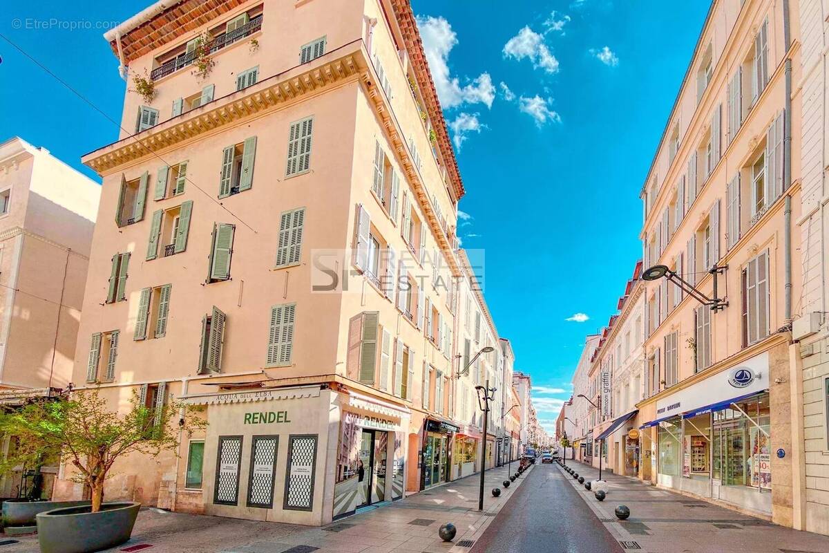 Appartement à CANNES