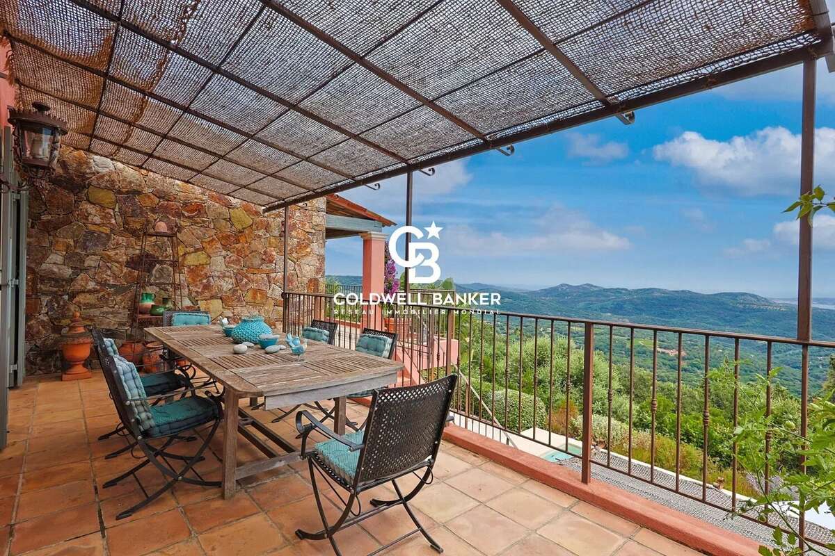 Confort, vue & authenticité et seulement 25 minutes de ST TROPEZ - photo 43