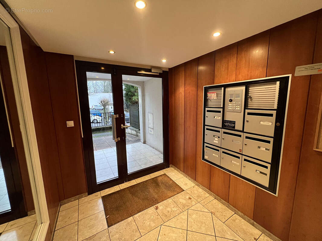 Appartement à SAINT-BRICE-SOUS-FORET