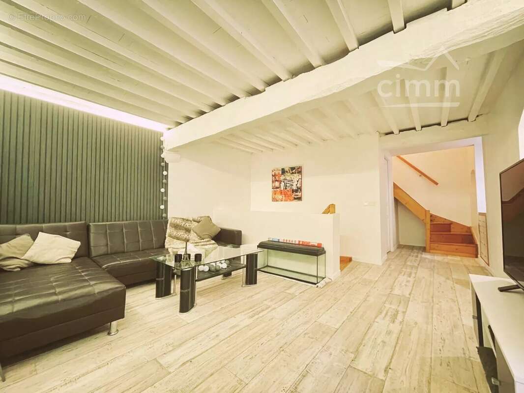 Maison à MORAS-EN-VALLOIRE