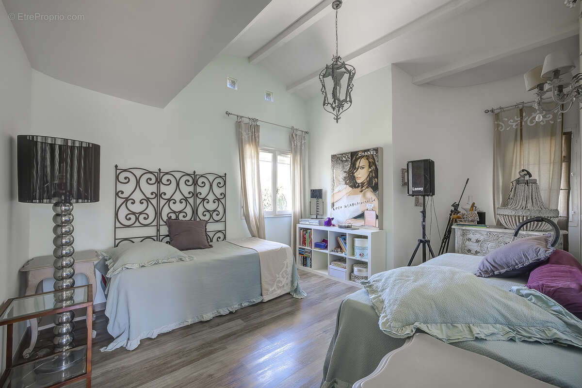 Nice Ouest , agréable villa indépendante de 214m2 avec piscine - photo 21
