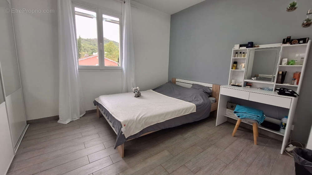 Maison à NANS-LES-PINS