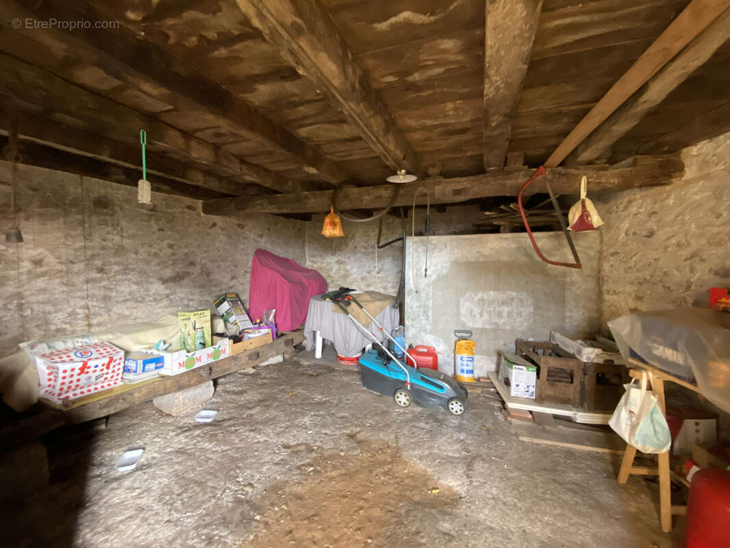 Maison à MARILLAC-LE-FRANC