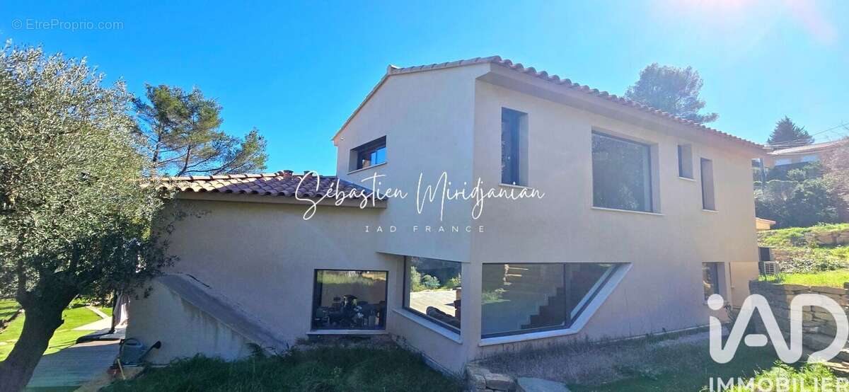 Photo 4 - Maison à SOLLIES-VILLE