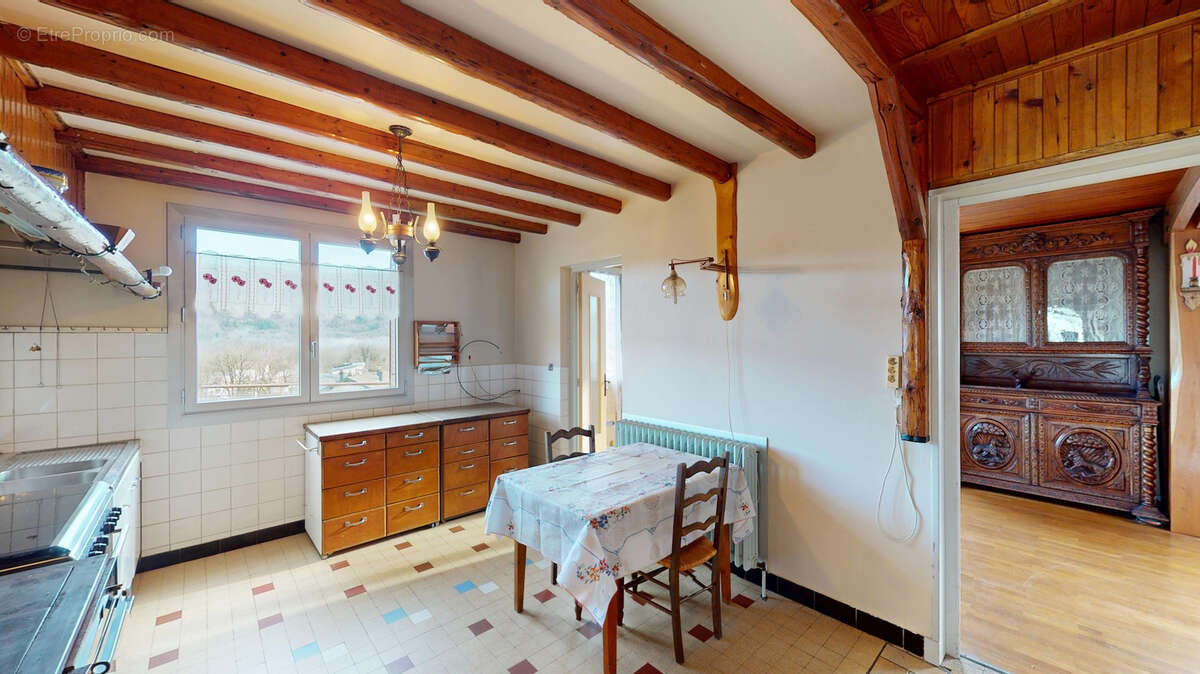 Maison à SAINT-LUPICIN