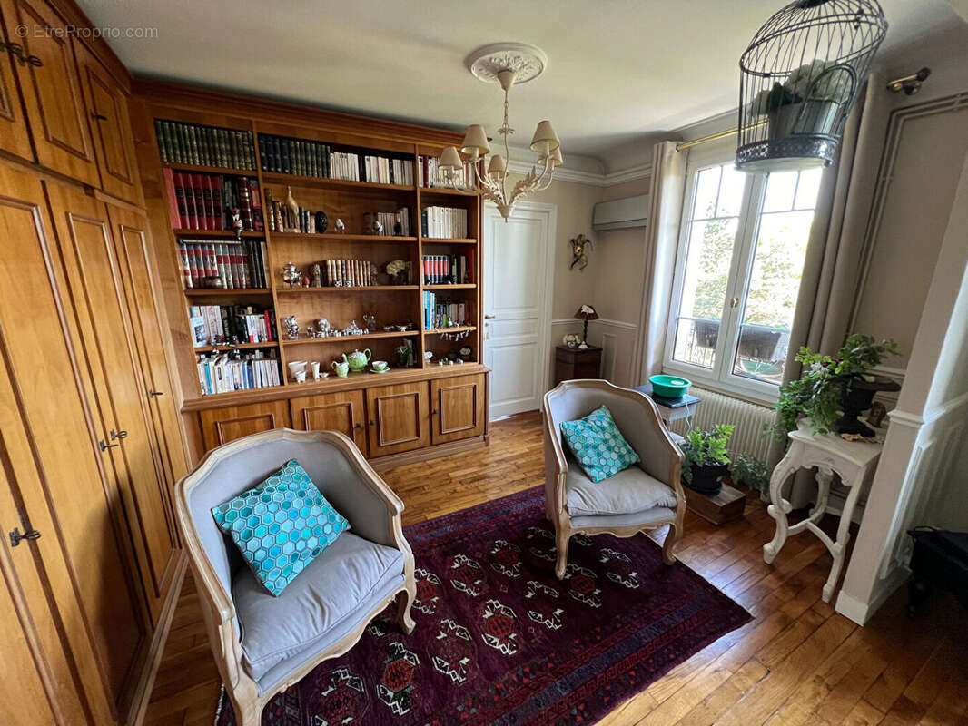 Appartement à LE RAINCY