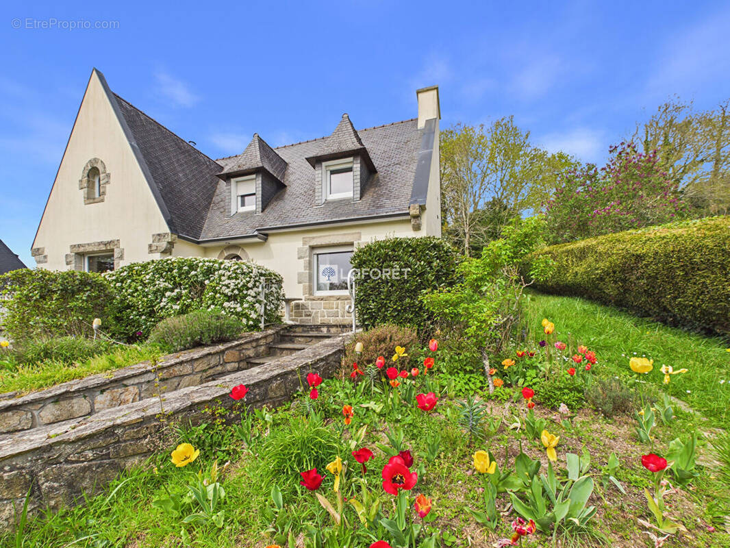 Maison à ERGUE-GABERIC