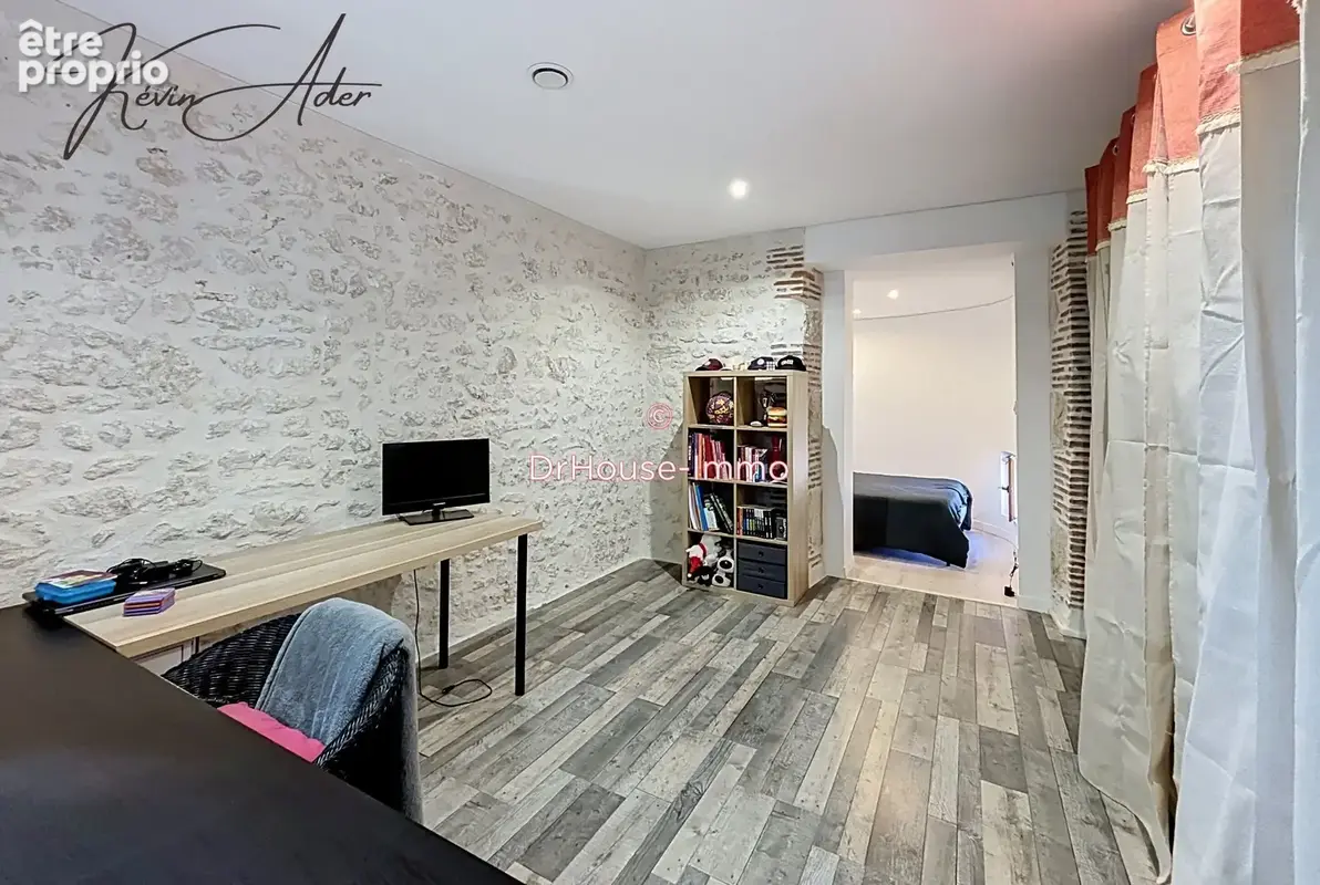Maison 5 pièces 227 m² à vendre à Saint-Pryve-Saint-Mesmin (45750) - photo 69