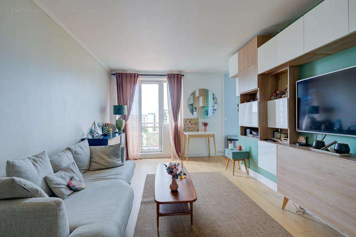 Appartement à NANTERRE