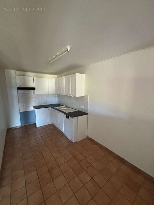 Appartement à GENNES