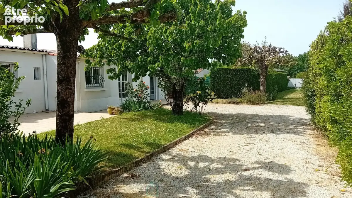 Grande maison familiale de  6 chambres sur 1200 m² de terrain avec piscine - photo 15