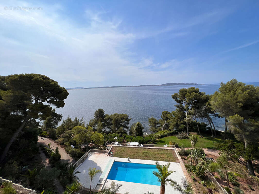 Appartement à CARQUEIRANNE