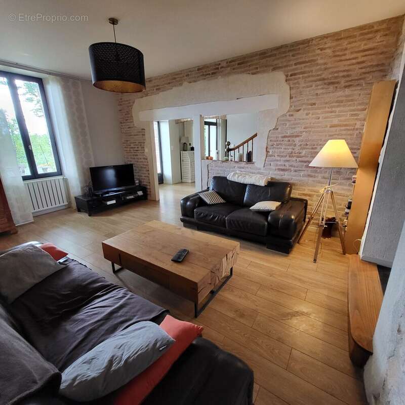Maison à ORBAN