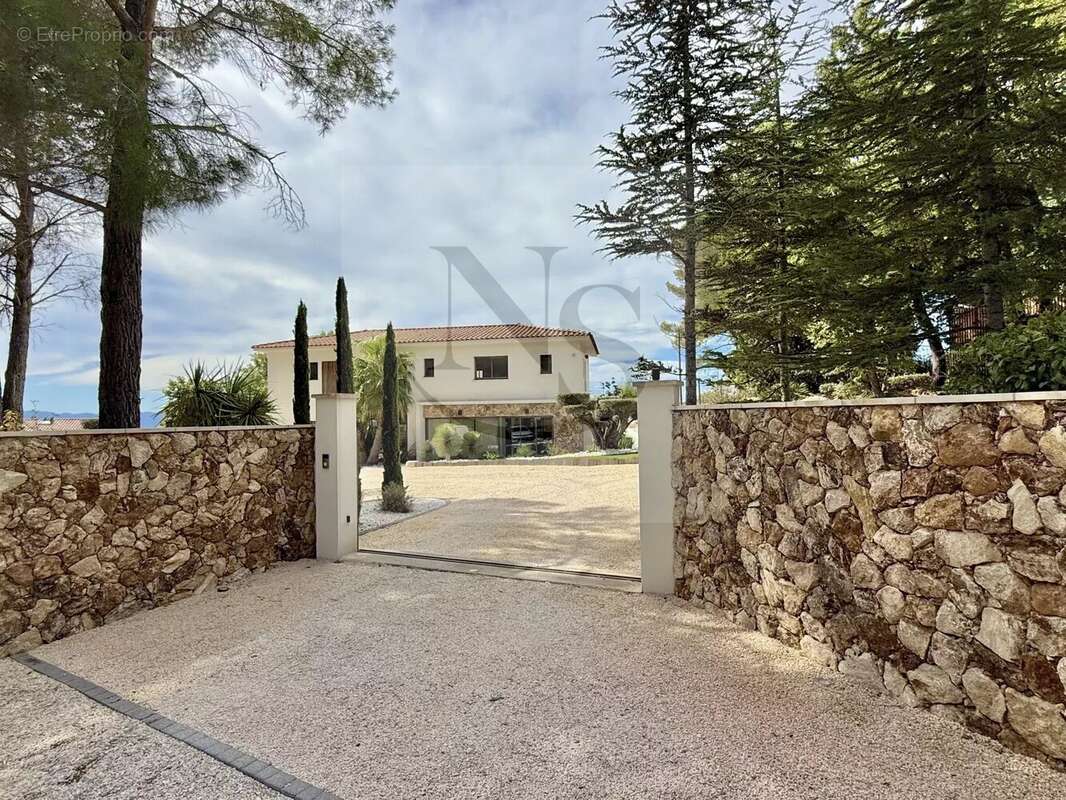 Maison à AIX-EN-PROVENCE