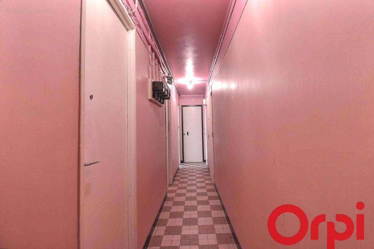 Appartement à MARSEILLE-7E