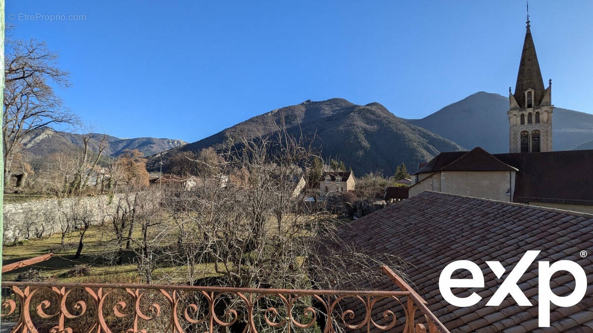 Appartement à VEYNES