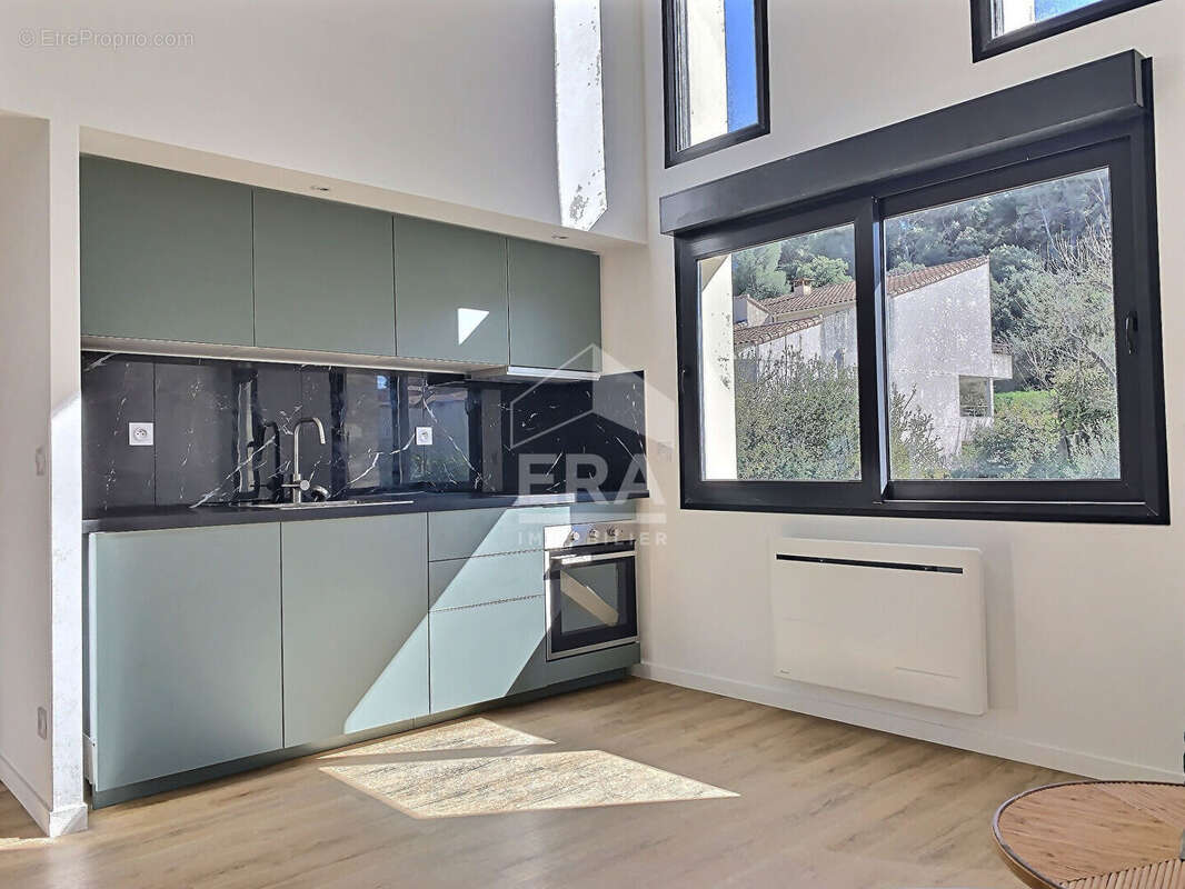 Appartement à LA PENNE-SUR-HUVEAUNE