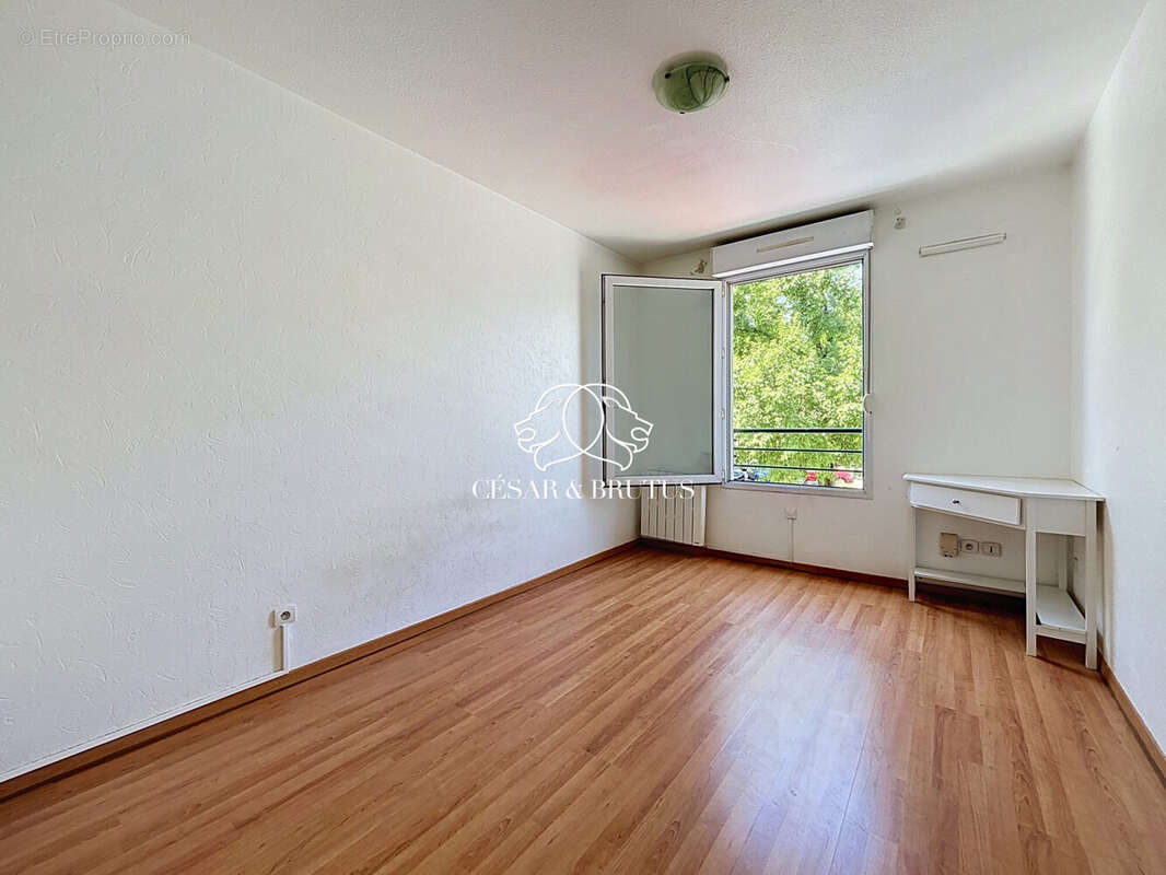 Appartement 53 m² à Pierre-Benite  - photo 9