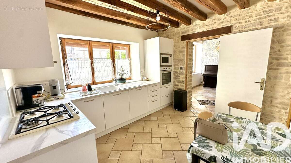 Photo 2 - Maison à BAYEL