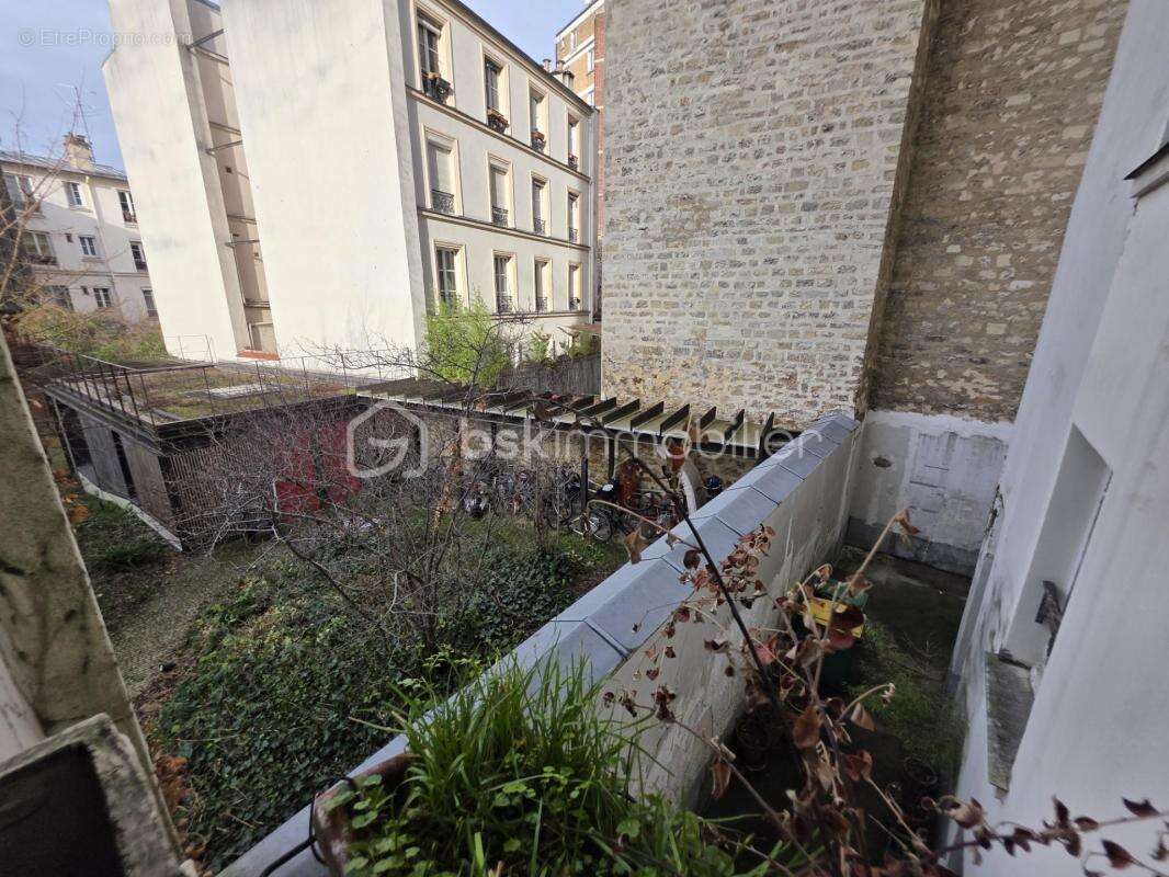 Appartement à PARIS-20E