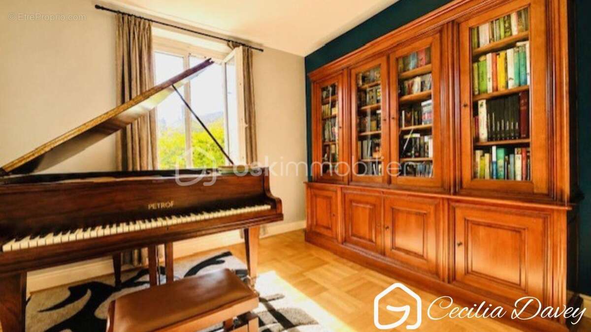 *** Nouveauté en Exclusivité: Elégante Maison bourgeoise du XIXème siècle alliant le charme de l'ancien et le confort moderne da - photo 6