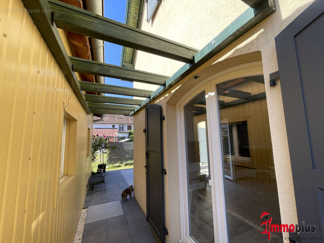 SENTHEIM - Maison individuelle de 155 m2 avec 3 suites, garage double et dépendance - Belles prestations ! - photo 7