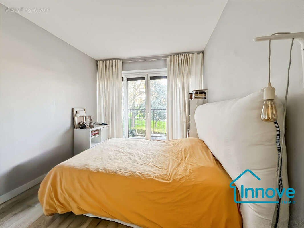 Chambre parentale - Appartement à ROCQUENCOURT
