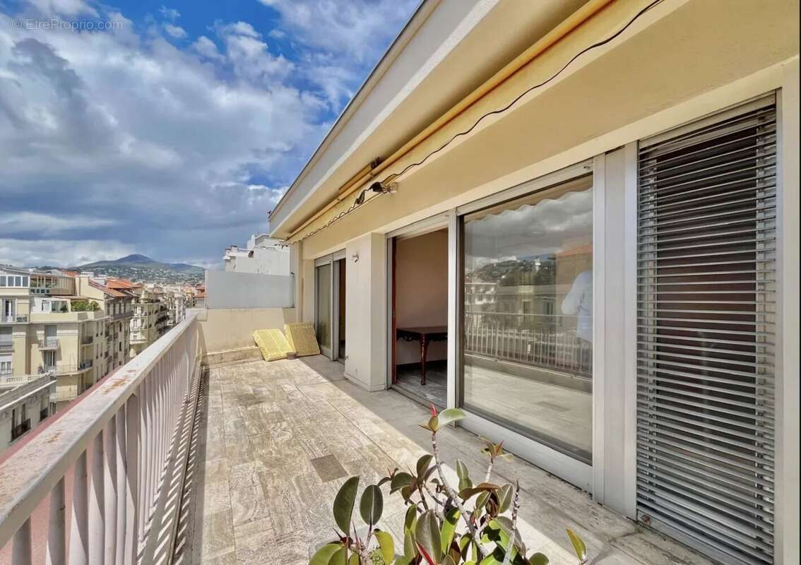 Appartement à NICE