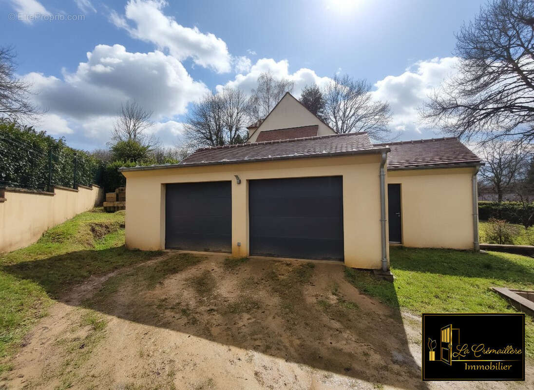 Maison à ROCHEFORT-EN-YVELINES