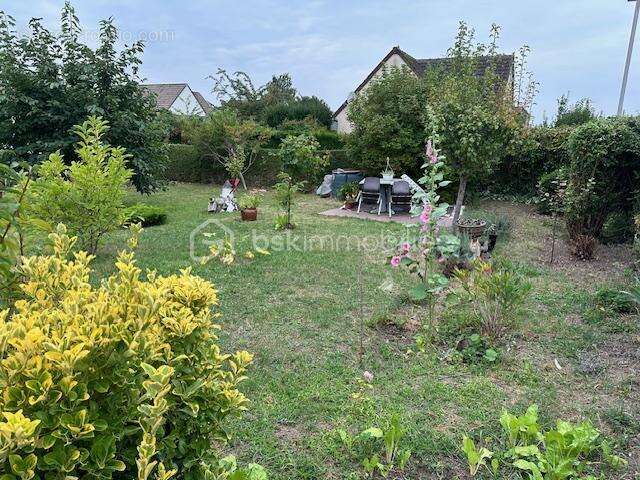 Charmante maison de ville au cœur de Laon : tranquillité et confort assurés ! - photo 4
