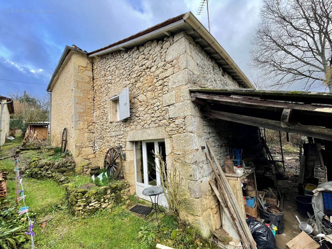 Maison à ESCOUSSANS