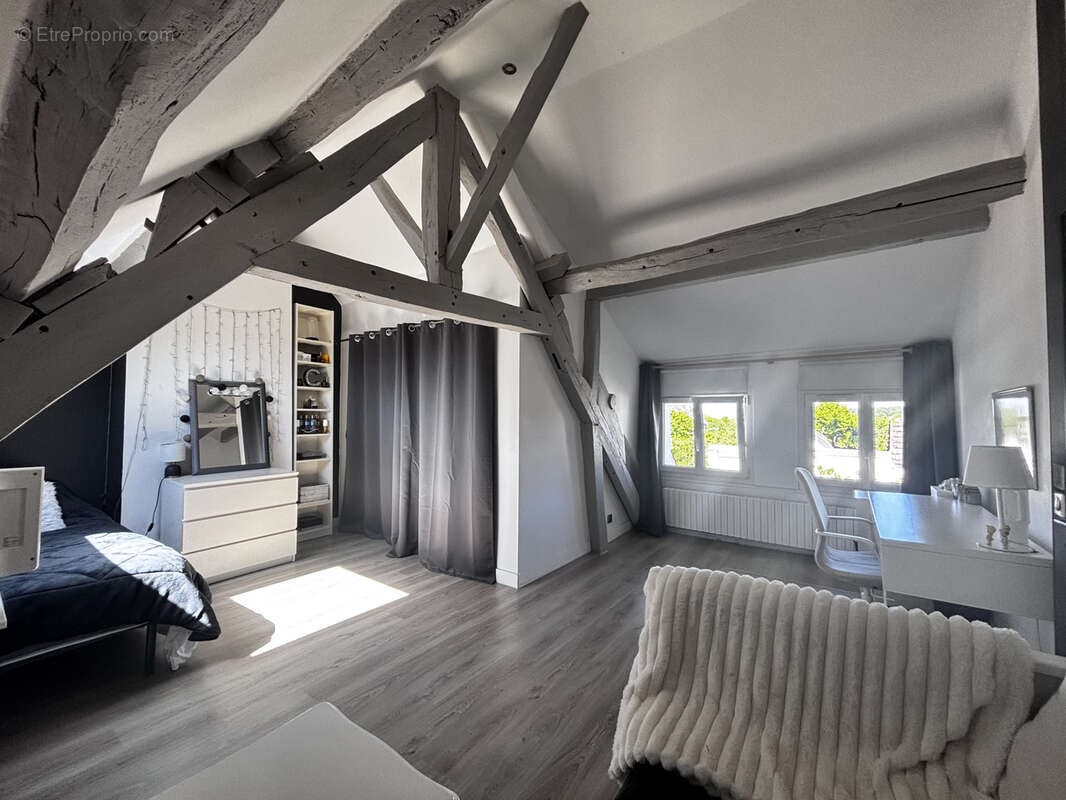 Maison à QUINCY-VOISINS
