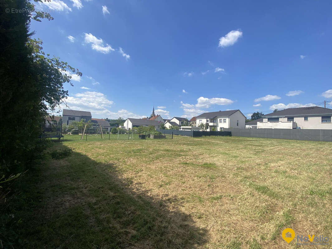 Terrain à BEHREN-LES-FORBACH