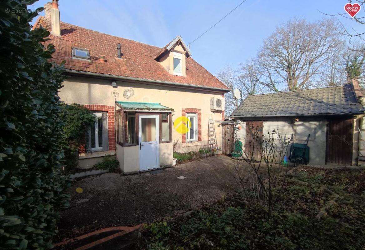 Maison à VAILLY-SUR-SAULDRE