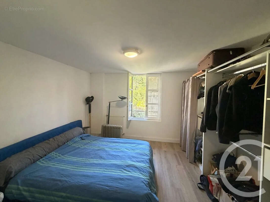 Appartement 45 m² à Aurillac  - photo 4