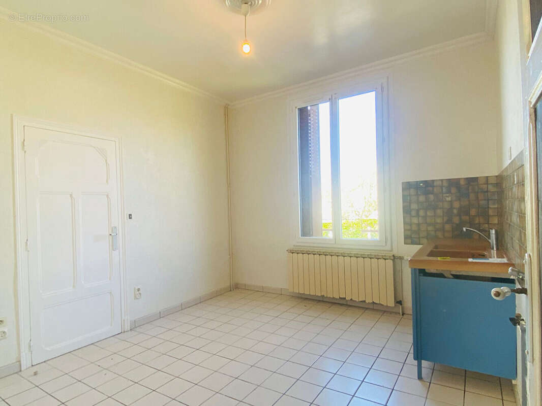 Maison à MONTLUCON