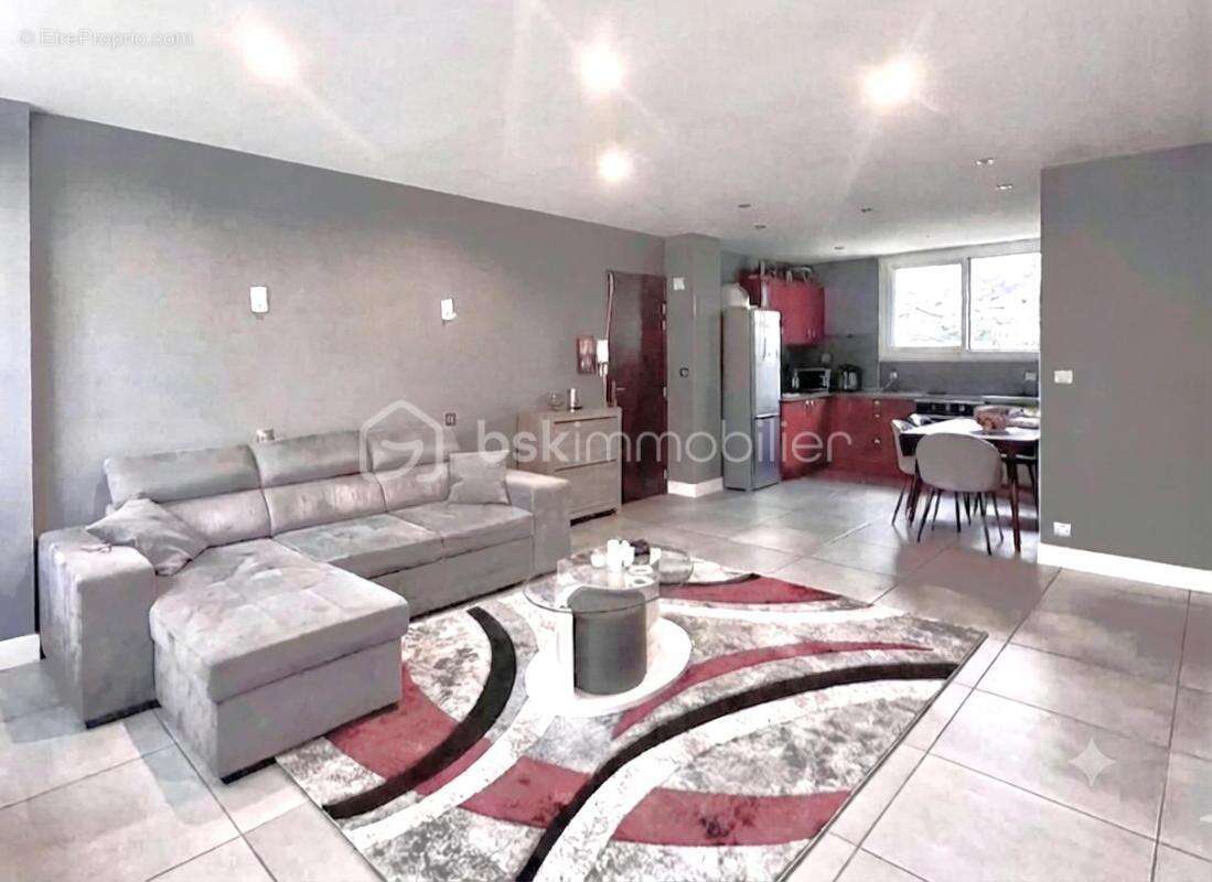 Appartement à SAINT-JEAN-DE-MAURIENNE