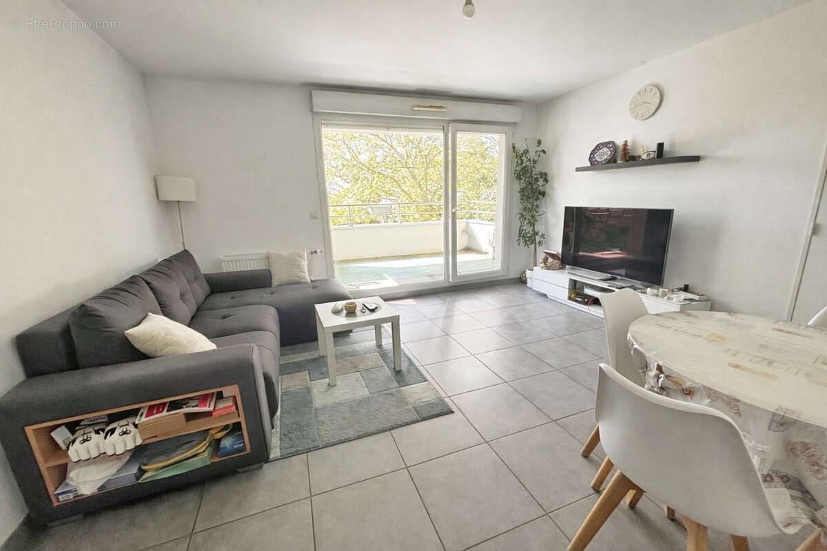 Appartement à VENISSIEUX