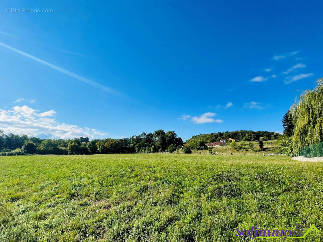 Terrain à CHARANCIEU