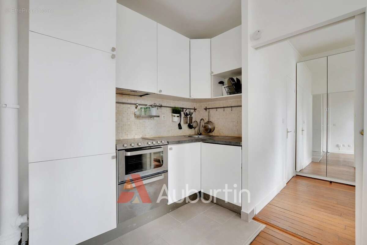 Appartement à PARIS-18E