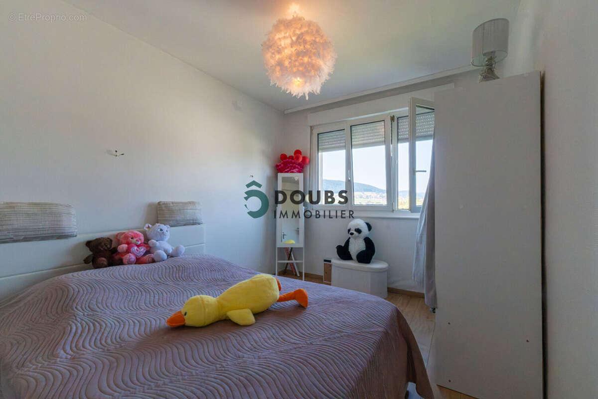Appartement t3 - photo 10