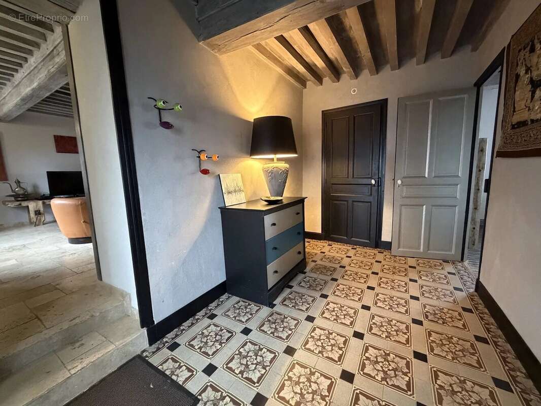 Maison à DUN-LES-PLACES