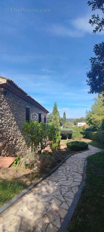 Maison à DRAGUIGNAN