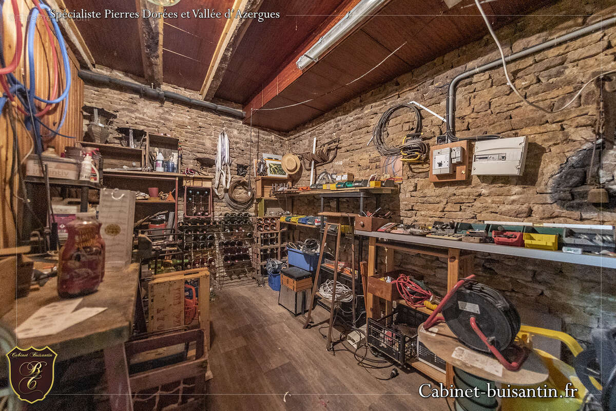 Maison en pierre de caractère : alliance du charme et du potentiel - photo 17