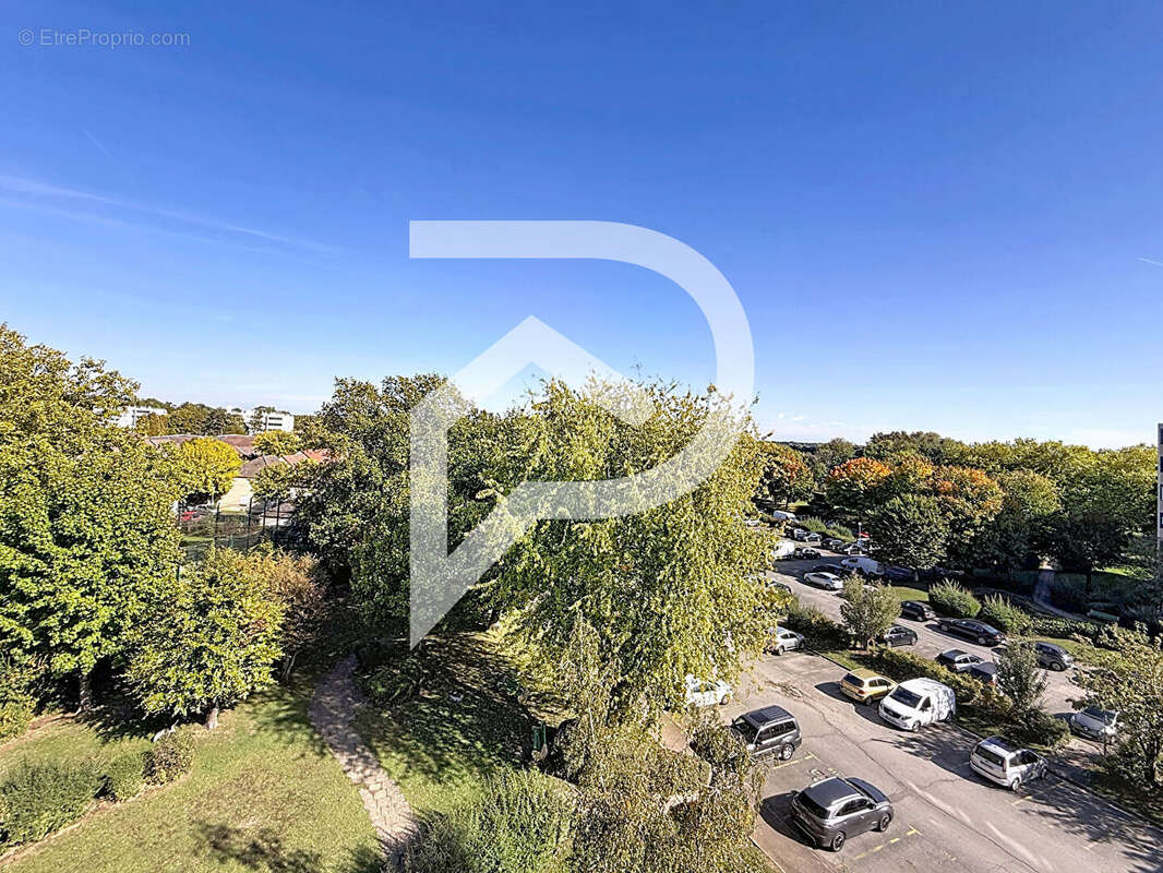 Appartement à CHENNEVIERES-SUR-MARNE