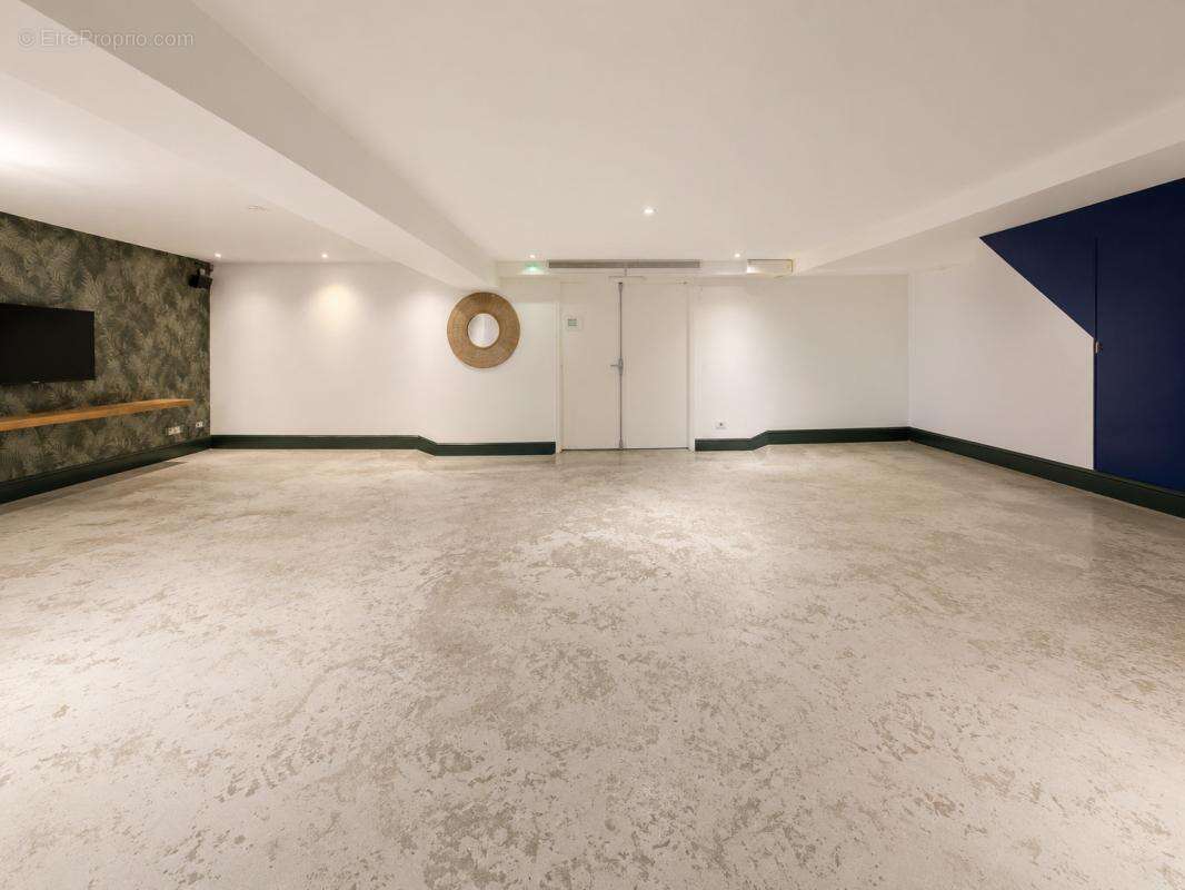 Emplacement dynamique surface de 319m² à proximité de la Gare de Lyon - photo 5
